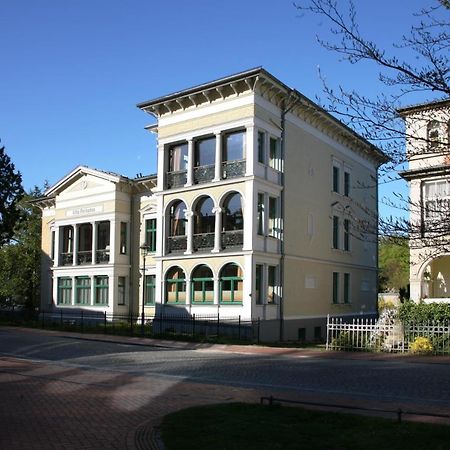 Schoene Fewo Mit Badewanne, Geschuetzter Dachterrasse Und Wlan Villa Heringsdorf  Exteriör bild